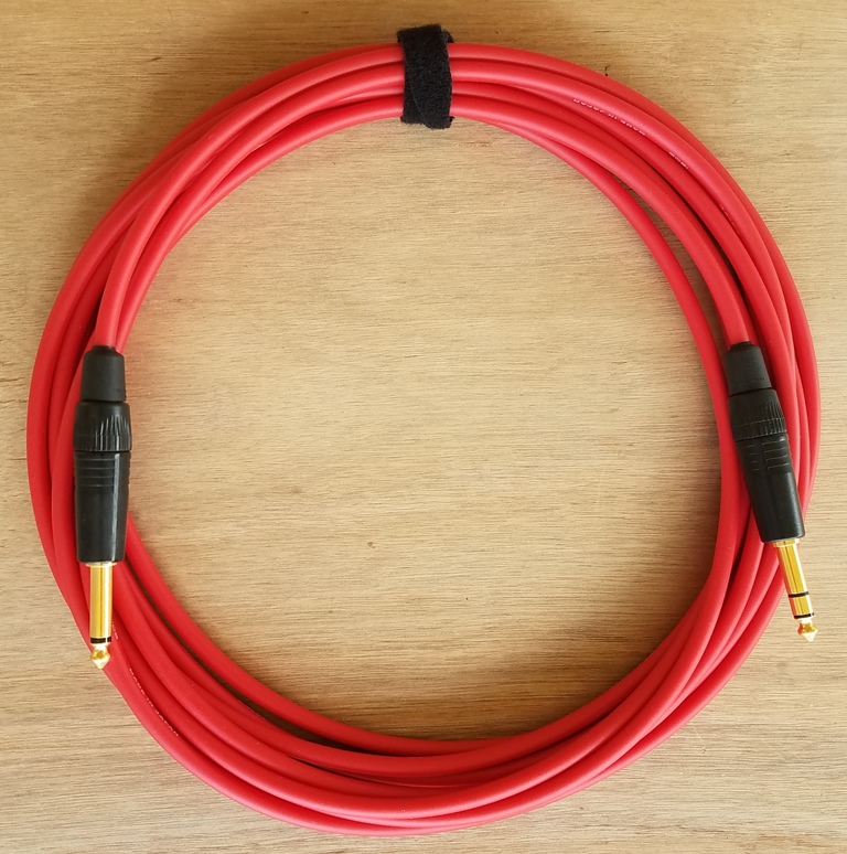 Stereo to Mono cables for Alembic Instruments